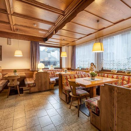 Hotel Italia Канацеї Екстер'єр фото