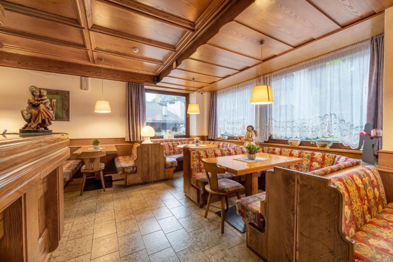 Hotel Italia Канацеї Екстер'єр фото