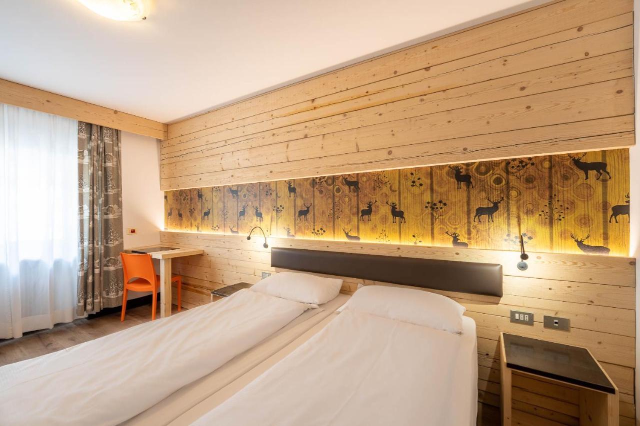 Hotel Italia Канацеї Екстер'єр фото