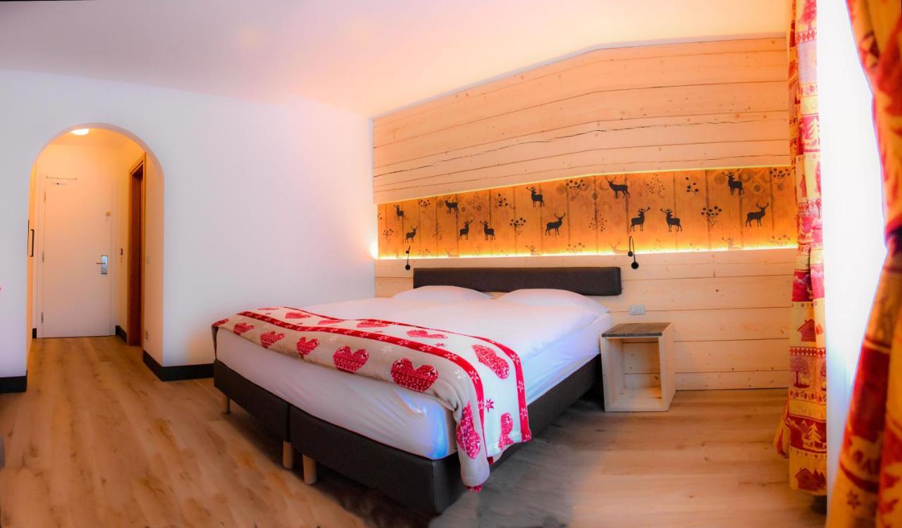 Hotel Italia Канацеї Екстер'єр фото